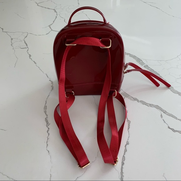 Hard shell backpack - Picture 3 of 4